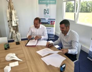 Signature contrat exclusif de fourniture de ciments décarbonés Hoffmann Green – CAPREMIB